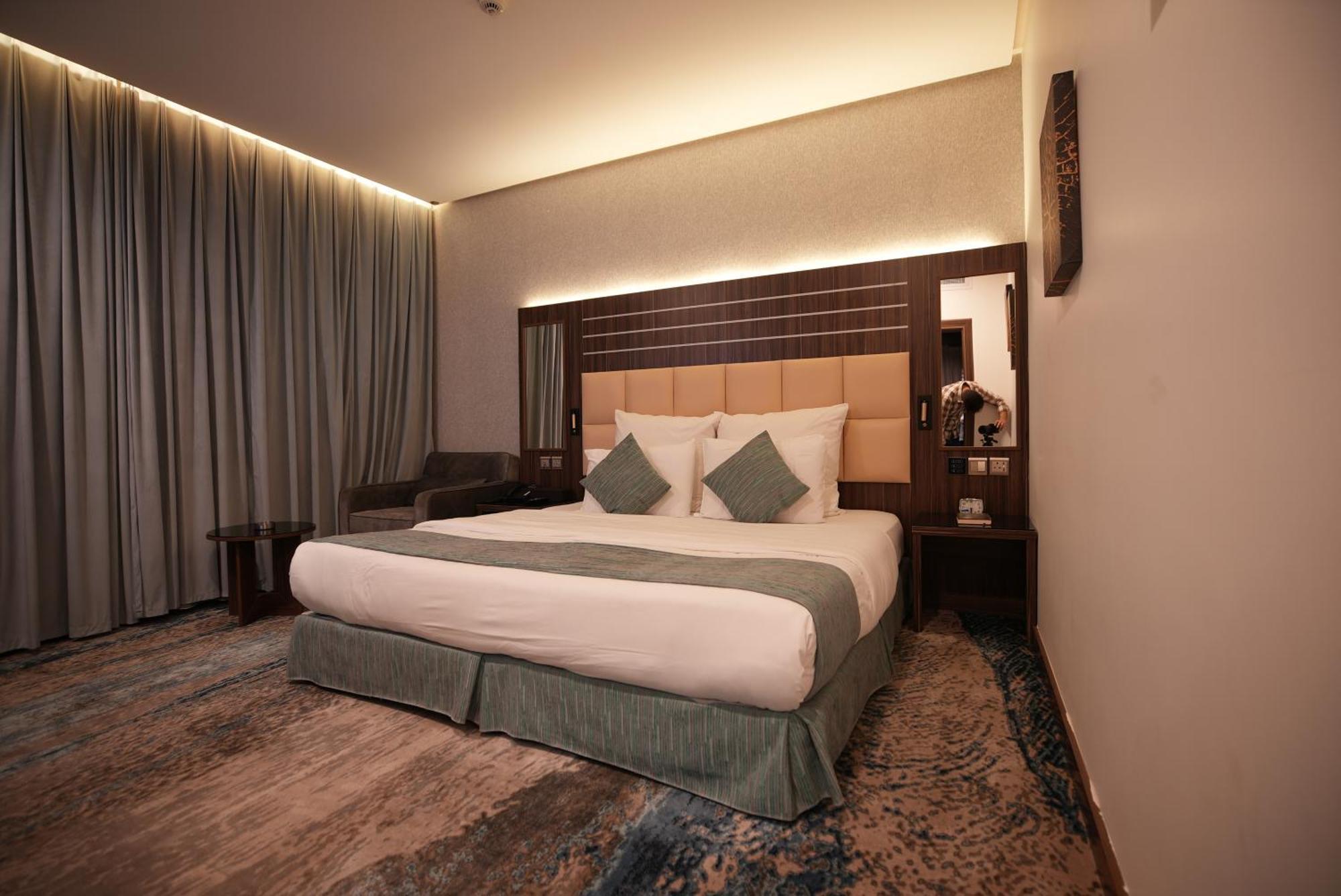 White Diamond Hotel Sari 吉达 外观 照片