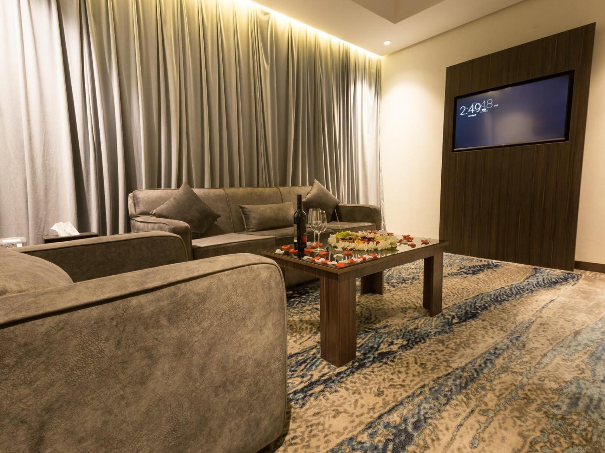 White Diamond Hotel Sari 吉达 外观 照片